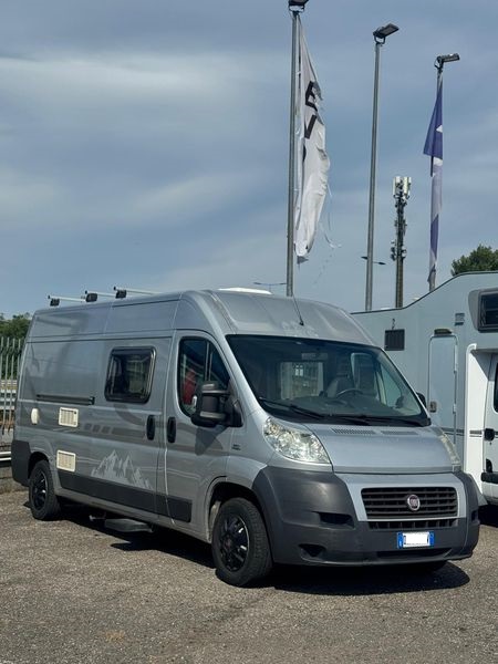 Camper furgonato 599 cm per sportivi