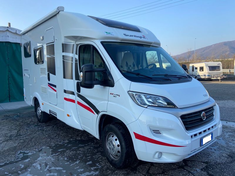 Camper semintegrale 598cm SUNLIGHT T 60