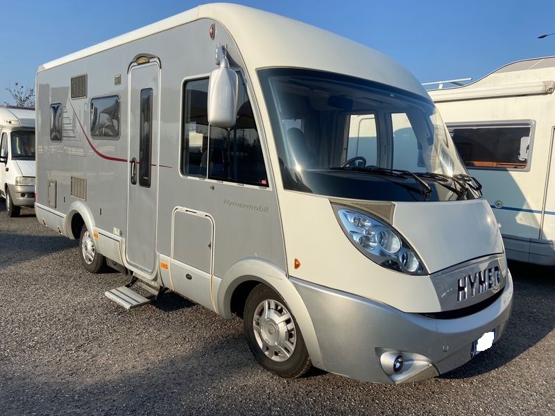 HYMER MOTORHOME COMPATTO LETTO BASSO