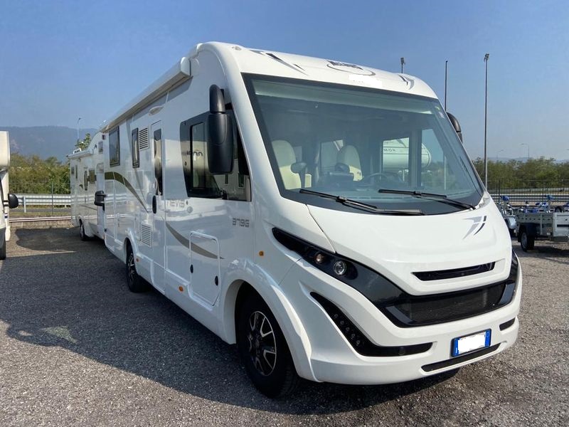 MOTORHOME MC LOUIS GARAGE ANNO 2021