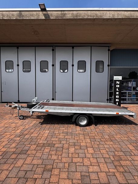Rimorchio porta auto noleggio Brescia camper land 3000 telefono 0302501837 4
