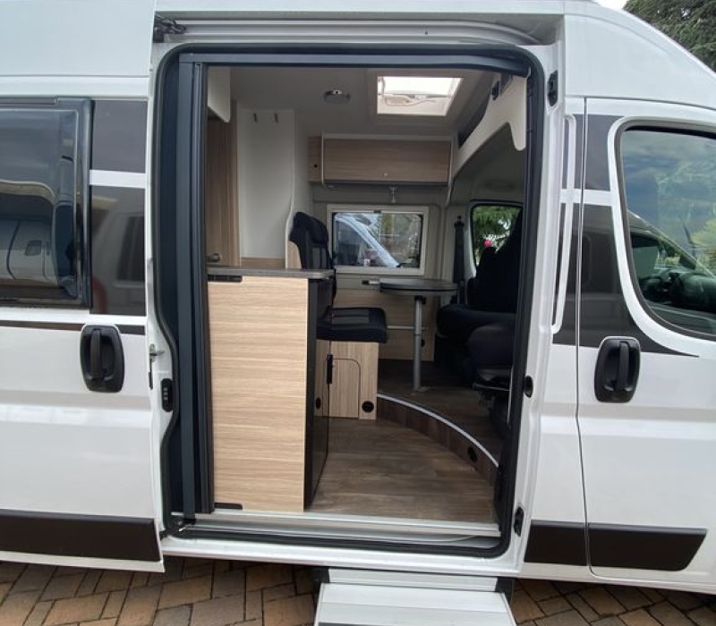 Noleggio camper van camperizzato furgone Brescia _Camper land 3000 telefono  0302501837 (23)