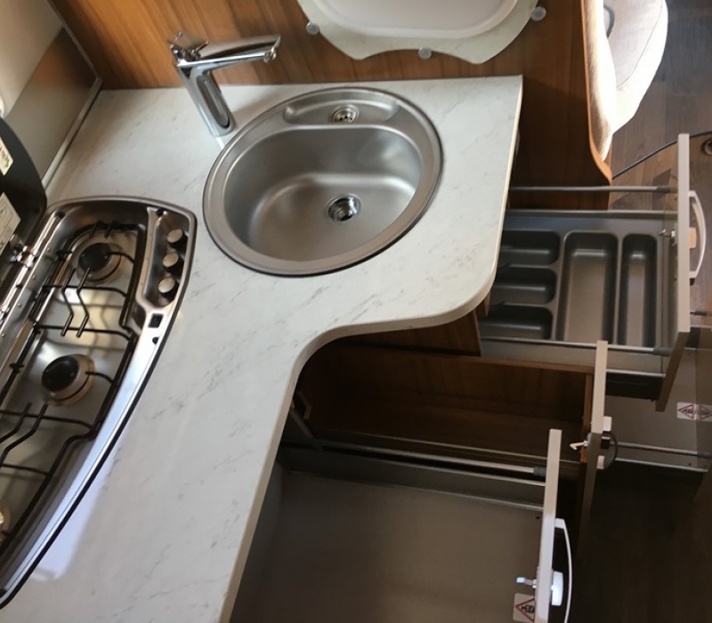 Hymer TCL 698 ambition-Camper Land 3000 Brescia (18)