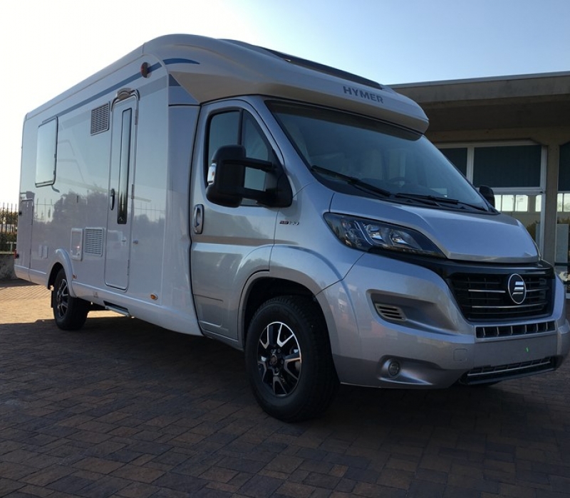 Hymer TCL 698 ambition-Camper Land 3000 Brescia (4)