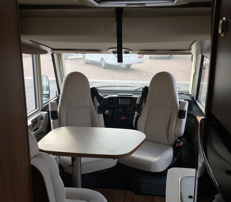 Motorhome Hymer usato Exsisi affare_ Camper Land 3000 Brescia (16)