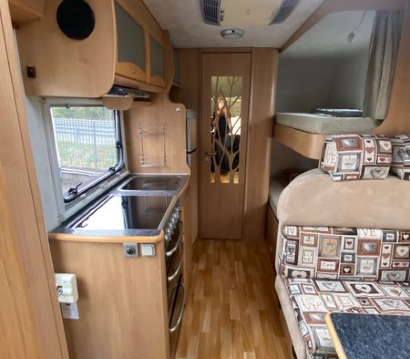 Camper mansardato  usato_Brescia_camper land 3000 (21)