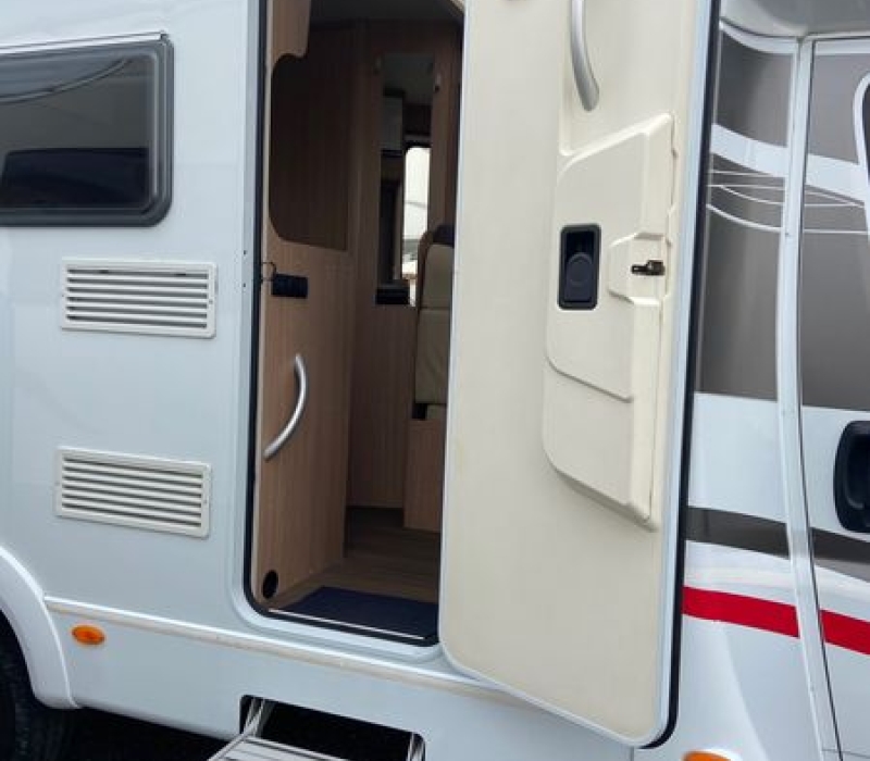 Sunlight_T60_noleggio_Camper Land3000_Brescia (16)