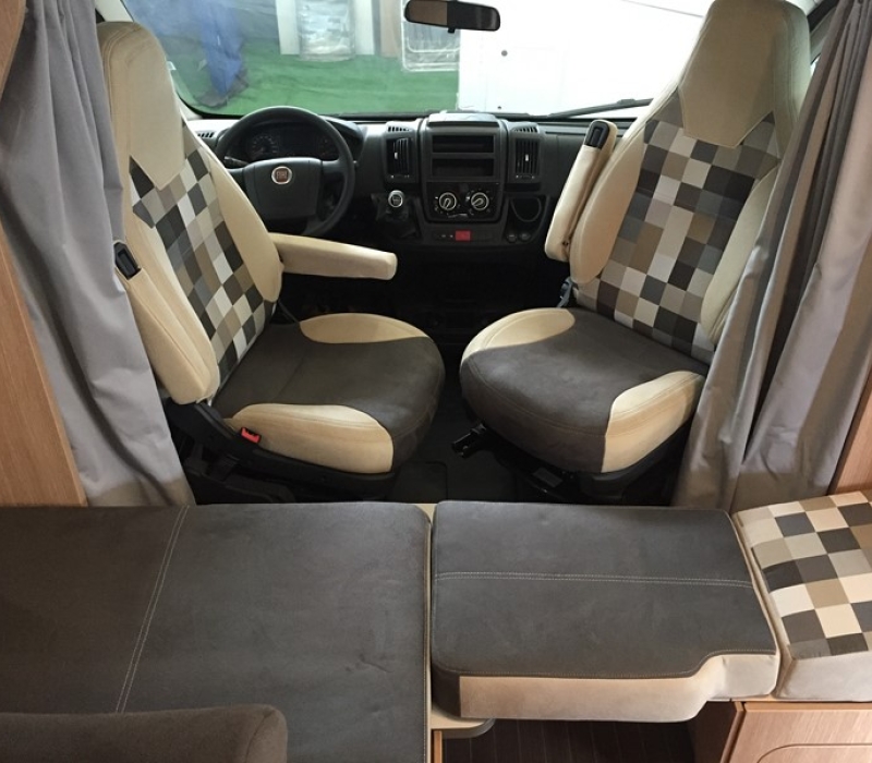 Sunlight_T60_noleggio_Camper Land3000_Brescia (2)