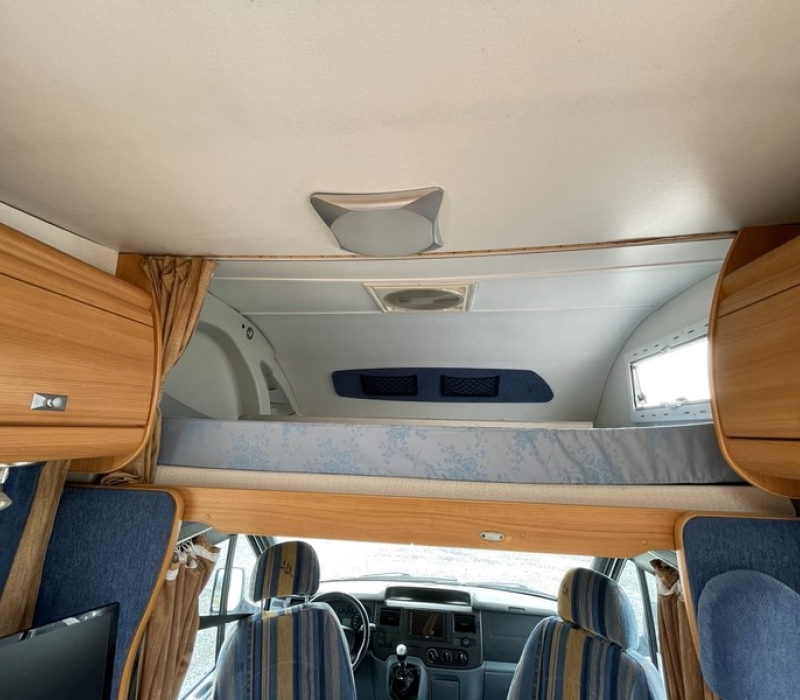 Camper mansaredato usato_Camper land 3000_Brescia_Via serenissima (7)