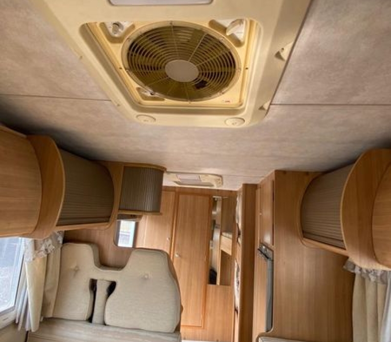 Camper mansardato_6 posti_Camper land 3000_Brescia (11)