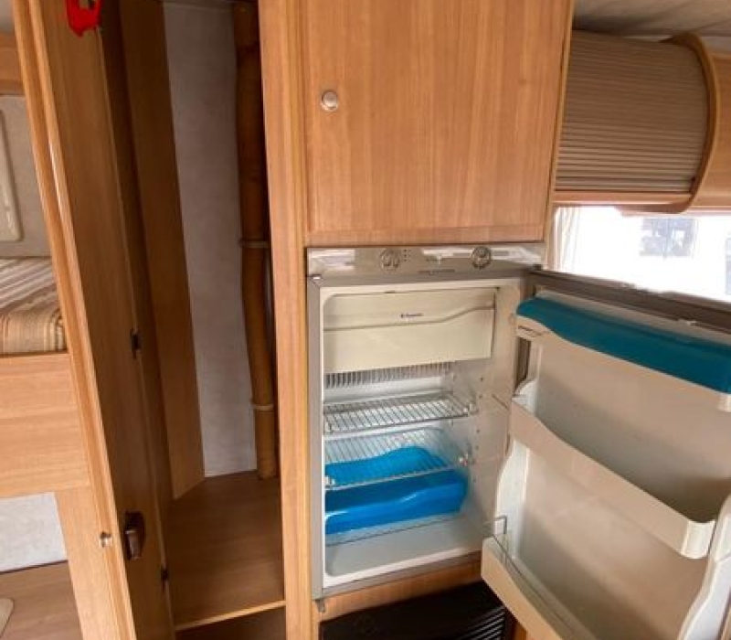 Camper mansardato_6 posti_Camper land 3000_Brescia (20)