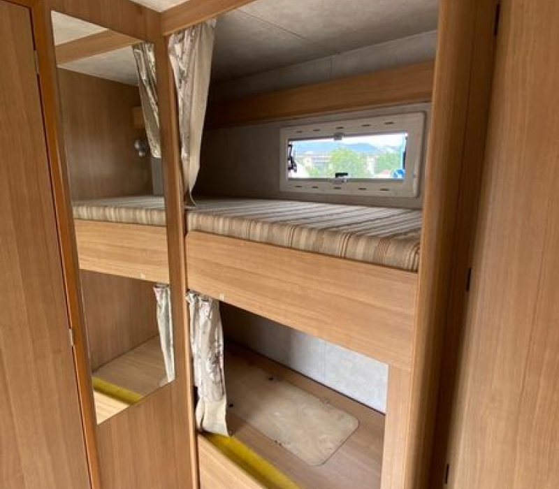 Camper mansardato_6 posti_Camper land 3000_Brescia (7)