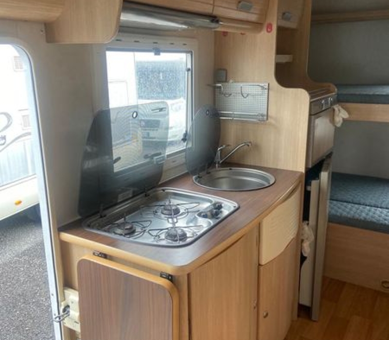 Camper 6 posti _Rimor Superbrig 688TC_Camper land 3000 Brescia (12)