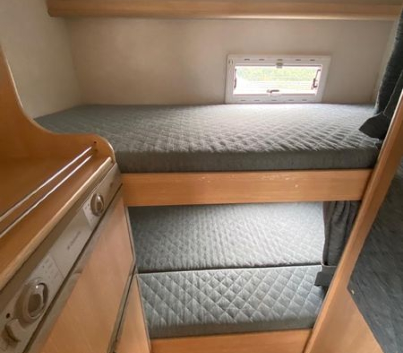 Camper 6 posti _Rimor Superbrig 688TC_Camper land 3000 Brescia (14)
