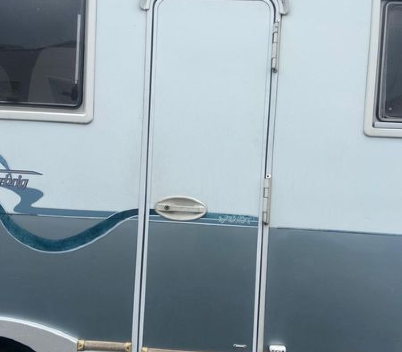 Camper 6 posti _Rimor Superbrig 688TC_Camper land 3000 Brescia (22)