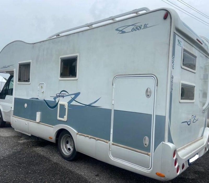 Camper 6 posti _Rimor Superbrig 688TC_Camper land 3000 Brescia (28)
