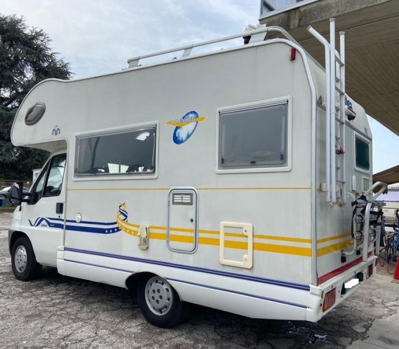 Camper compatto 547 cm_Camper Land 3000_Brescia (14)