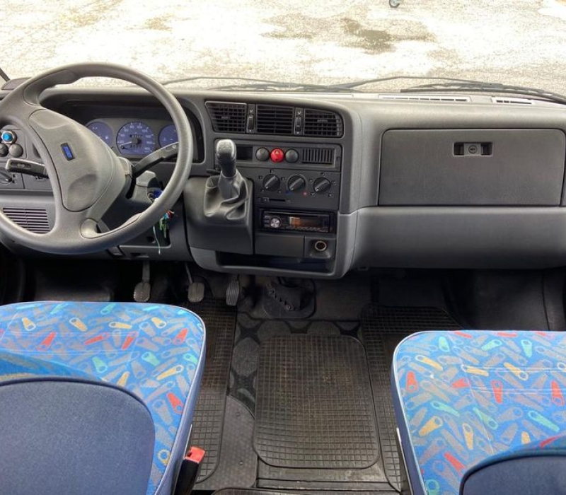 Camper compatto 547 cm_Camper Land 3000_Brescia (19)