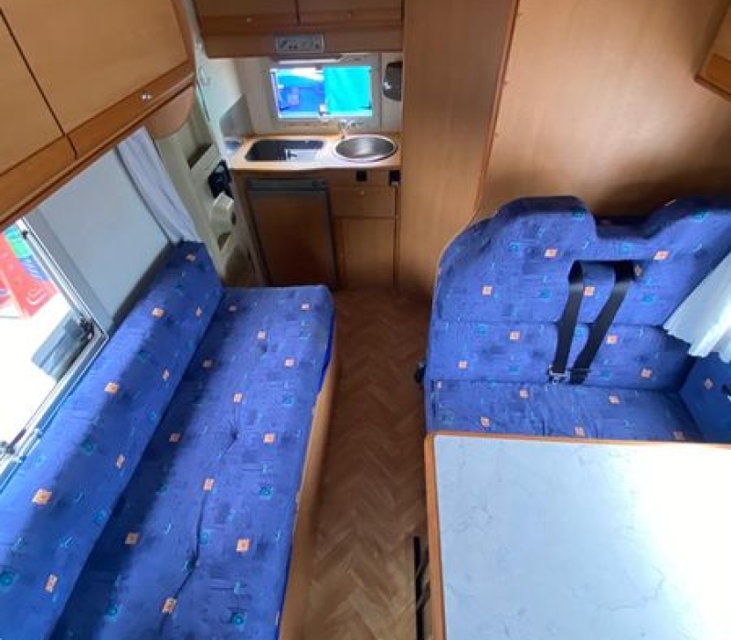 Camper compatto 547 cm_Camper Land 3000_Brescia (6)