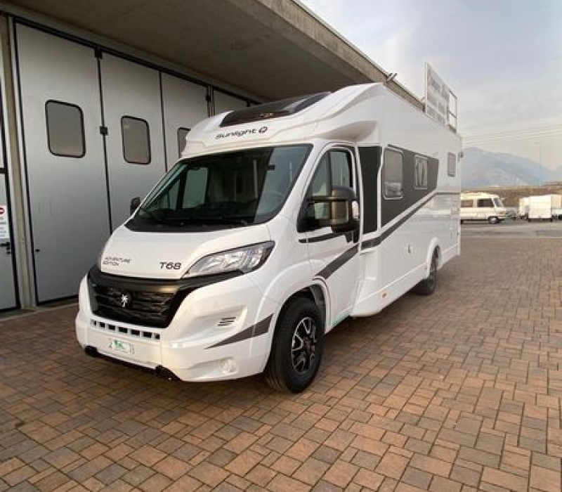 Camper semintegrale-5 posti_Sunlight T 68_camper land 3000-brescia (30)
