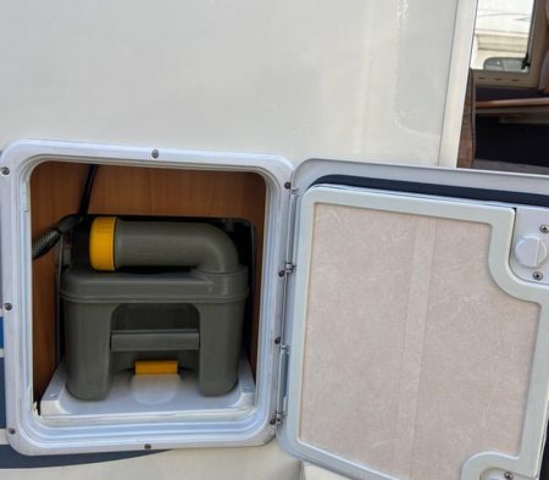 Camper mansardato gara grande_ Camper land 3000 Brescia (29)