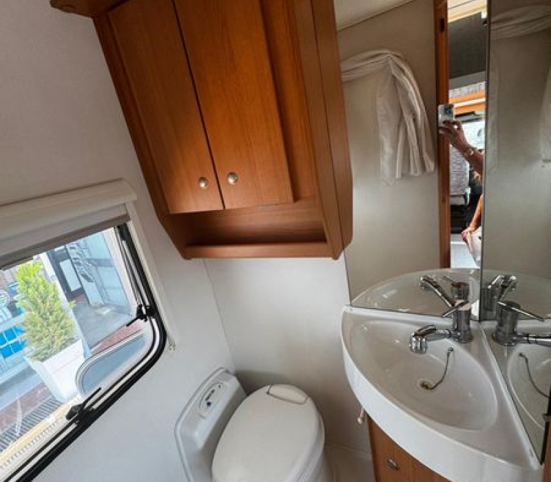 Camper mansardato Knaus_camper usato_camper land 3000 (12)