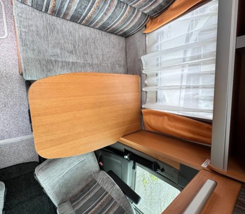 Camper mansardato Knaus_camper usato_camper land 3000 (27)