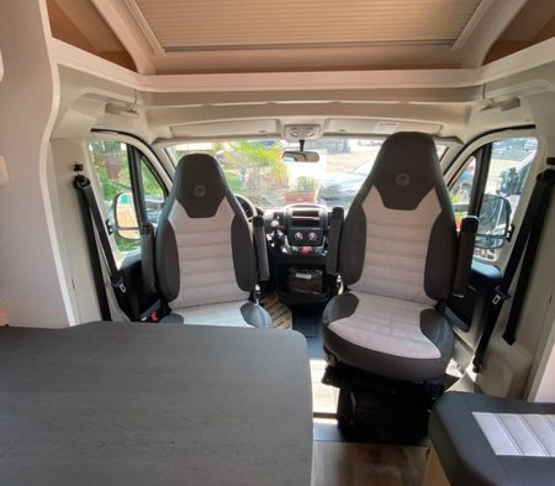 SEmintegrale 699_letti gemelli-garage grande-letto basculante-camper land 3000_brescia (30)