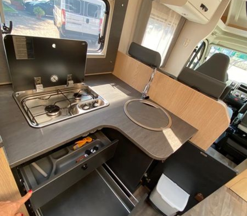 SEmintegrale 699_letti gemelli-garage grande-letto basculante-camper land 3000_brescia (68)