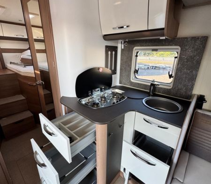 Camper semintegrale usato_Camper land 3000-Brescia (64)