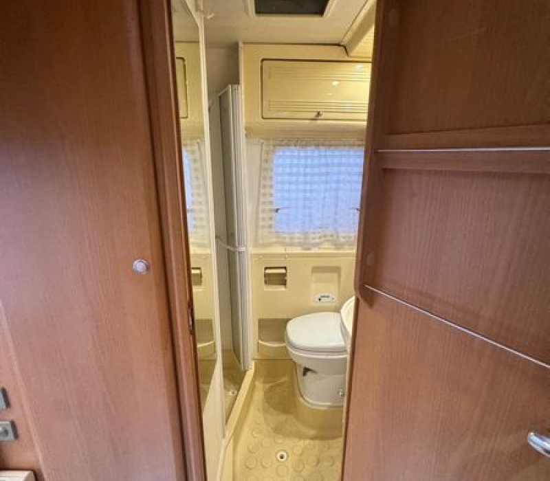 Miglior camper mansardato-usato Camper Land 3000_Brescia (36)