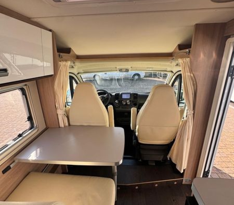 Camper semintegrale_compatto_letti gemelli_usato_migliore offerta_Camper land 3000_Brescia_ Cremona_Mantova_Milano_Crema_garda lake (66)