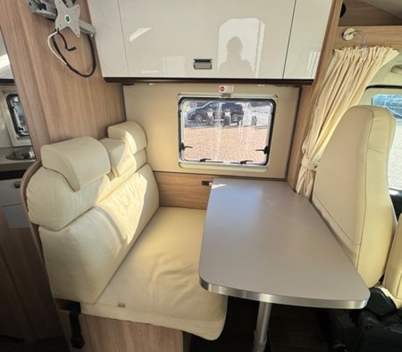 Camper semintegrale_compatto_letti gemelli_usato_migliore offerta_Camper land 3000_Brescia_ Cremona_Mantova_Milano_Crema_garda lake (67)