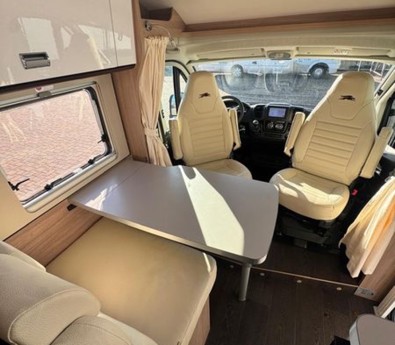 Camper semintegrale_compatto_letti gemelli_usato_migliore offerta_Camper land 3000_Brescia_ Cremona_Mantova_Milano_Crema_garda lake (73)