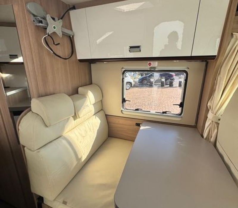 Camper semintegrale_compatto_letti gemelli_usato_migliore offerta_Camper land 3000_Brescia_ Cremona_Mantova_Milano_Crema_garda lake (78)