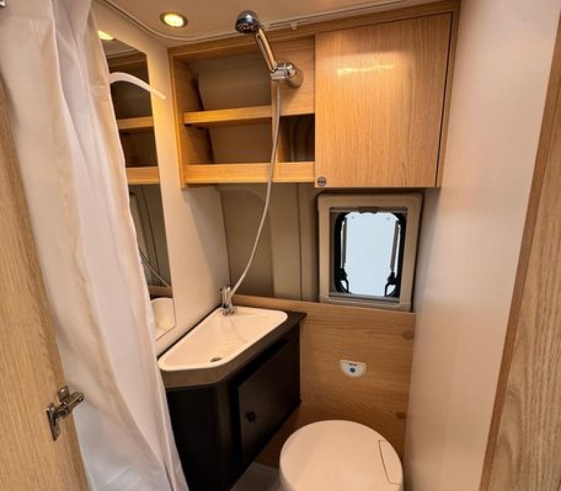 Camper furgonato usato laika Ecovip 540 concessionaria Brescia Camper Land 3000 (8)