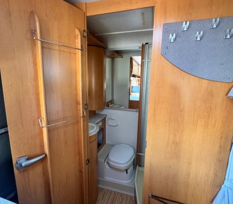 camper-mansardato-hymer-camp 682cl-2007-Brescia-camperland3000 (65)