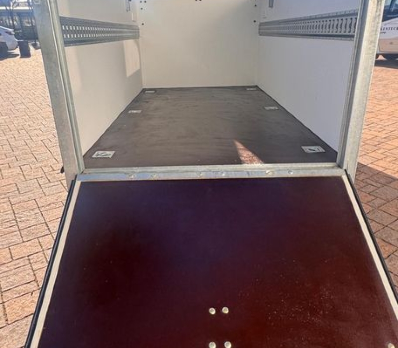 rimorchio-usato-furgonato-trasporto cose-brescia- camper land 3000 (13)