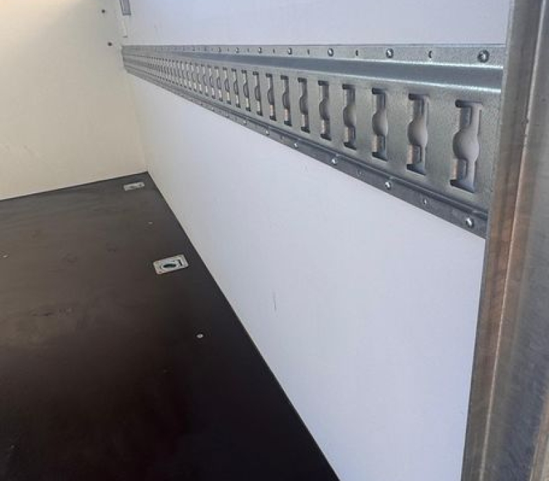 rimorchio-usato-furgonato-trasporto cose-brescia- camper land 3000 (15)