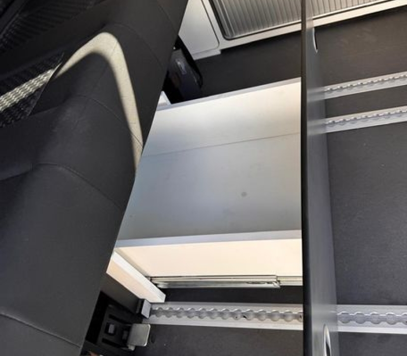 van-compatto-usato-macchina camperizzata-ford-camper land3000-brescia (11)
