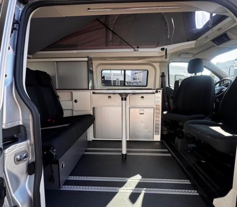 van-compatto-usato-macchina camperizzata-ford-camper land3000-brescia (61)