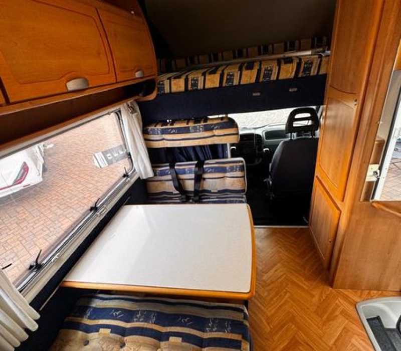 camper-mansardato.usato-mc louis-adatto-famiglia-prima esperienza-brescia- camper land 3000 (48)
